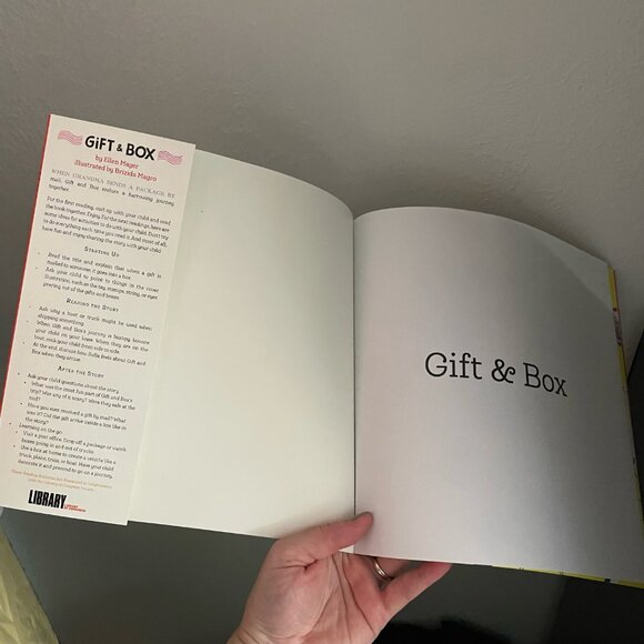 Imagination Library Book - Gift & Box - Paperback MUST BE BUNDLED - Picture 3 of 4